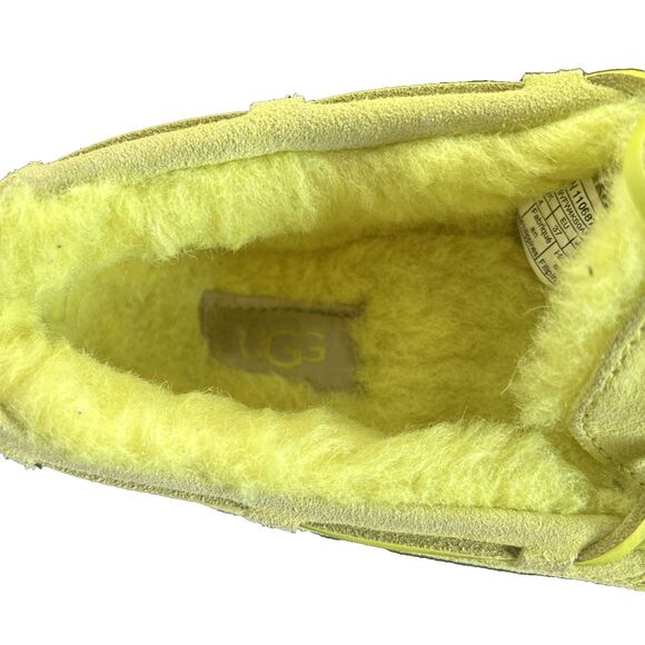 Ugg Dakota Ladies Cozy Suede Moccasin with Wool Blend Lining, Size 6  Color Lime - Picture 9 of 12